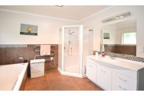 Photo of property in 268b Waimate North Road, Kerikeri, 0293