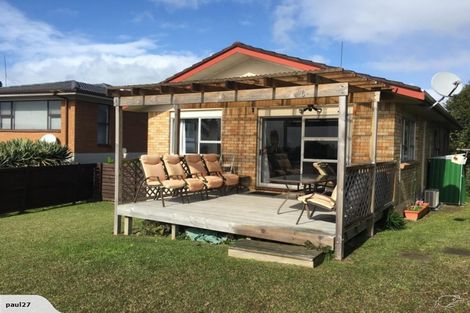 Photo of property in 22 Penton Road, Stanmore Bay, Whangaparaoa, 0932