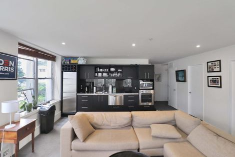 Photo of property in 2a/123 Molesworth Street, Thorndon, Wellington, 6011