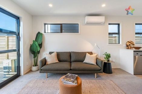 Photo of property in 25 Te Ara O Papatahi, Wainuiomata, Lower Hutt, 5014