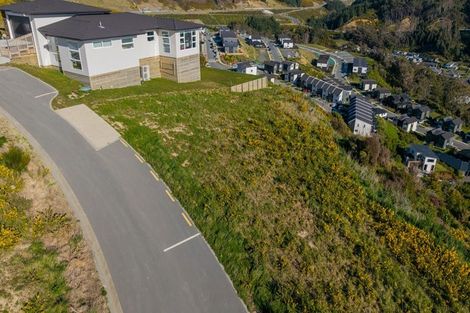 Photo of property in 4 Stunsail Lane, Whitby, Porirua, 5024