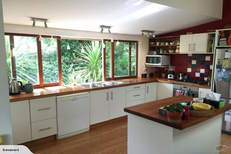 Photo of property in 28 Point Wells Road, Point Wells, Warkworth, 0986