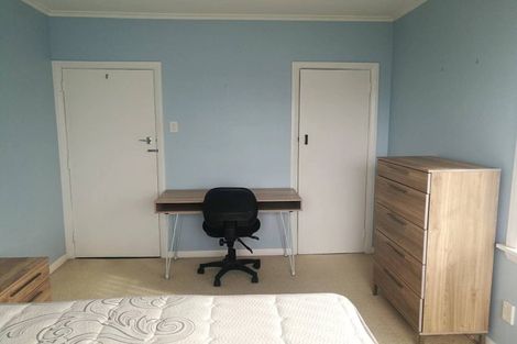 Photo of property in 61 Eastglen Road, Glen Eden, Auckland, 0602