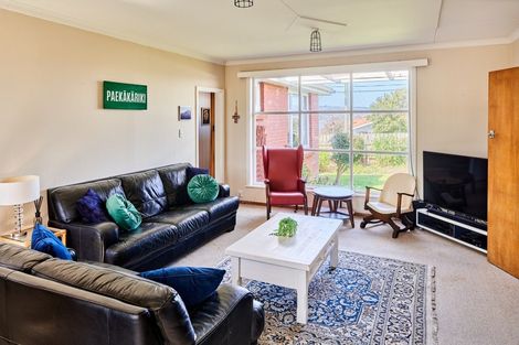 Photo of property in 19 Corlett Road, Plimmerton, Porirua, 5026