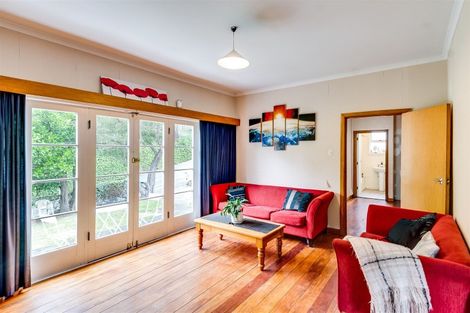 Photo of property in 45 Chaucer Road, Hospital Hill, Napier, 4110