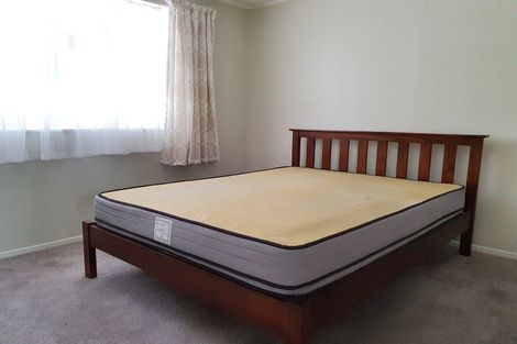 Photo of property in 1/9 Gemstone Drive, Birchville, Upper Hutt, 5018