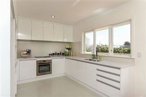 Photo of property in 4020 Great North Road, Glen Eden, Auckland, 0602