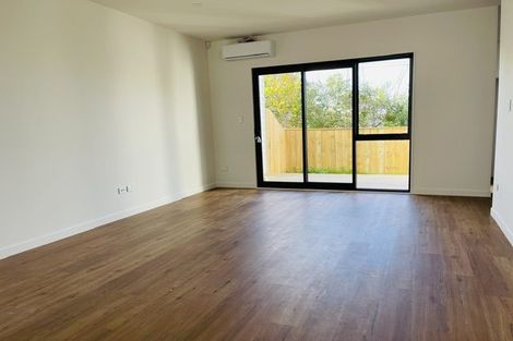 Photo of property in 9/196 Royal Road, Massey, Auckland, 0614