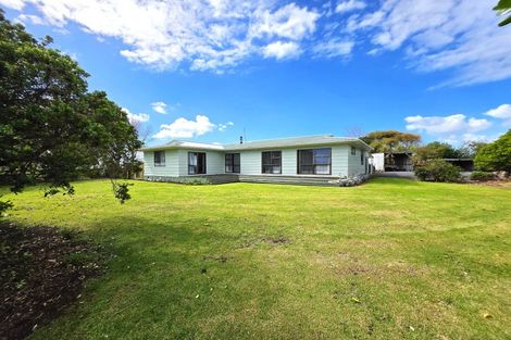 Photo of property in 76 Robertson Road, Ruawai, 0591