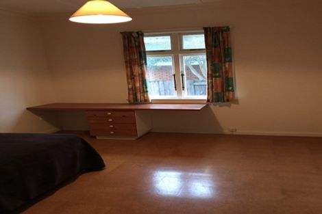 Photo of property in 11 Pahiatua Street, Hokowhitu, Palmerston North, 4410