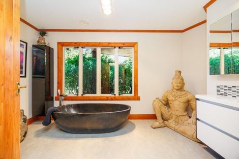 Photo of property in 355 Turitea Road, Turitea, Palmerston North, 4472