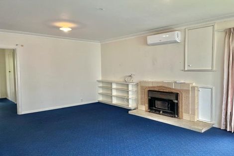 Photo of property in 4 Islington Avenue, New Lynn, Auckland, 0600