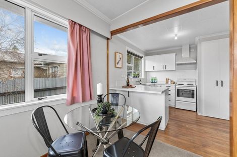 Photo of property in 37c Breakwater Road, Moturoa, New Plymouth, 4310