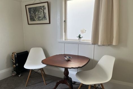 Photo of property in 9 Waiteata Road, Kelburn, Wellington, 6012