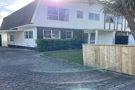 Photo of property in 2/21 Amber Grove, Birchville, Upper Hutt, 5018