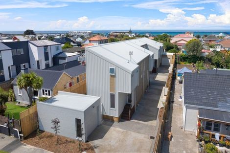 Photo of property in 2/23 Howe Street, New Brighton, Christchurch, 8083