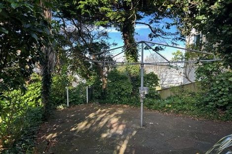 Photo of property in 7 Waiteata Road, Kelburn, Wellington, 6012