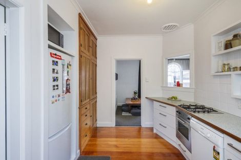 Photo of property in 5a Guy Avenue, Takaro, Palmerston North, 4410