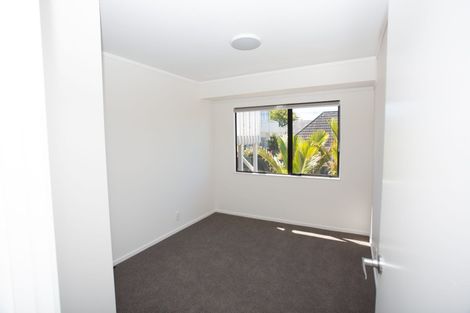 Photo of property in 3/188 Onewa Road, Birkenhead, Auckland, 0626