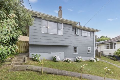 Photo of property in 14 Greer Crescent, Tawa, Wellington, 5028