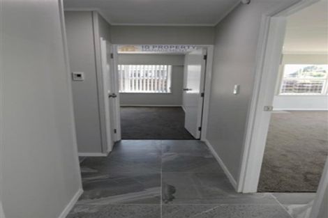 Photo of property in 1/43 Great South Road, Takanini, 2112