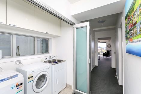 Photo of property in 147a Molesworth Street, New Plymouth, 4312