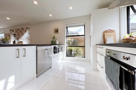 Photo of property in 40 Packard Crescent, Halswell, Christchurch, 8025