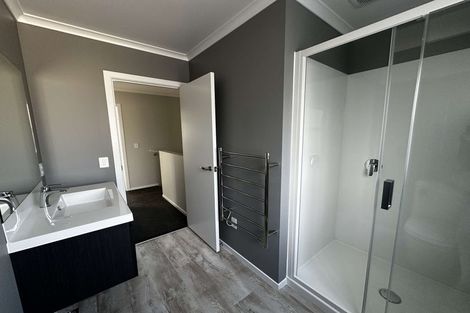 Photo of property in 8/64 Glen Road, Stokes Valley, Lower Hutt, 5019