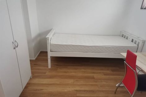 Photo of property in 35 Quebec Road, Milford, Auckland, 0620