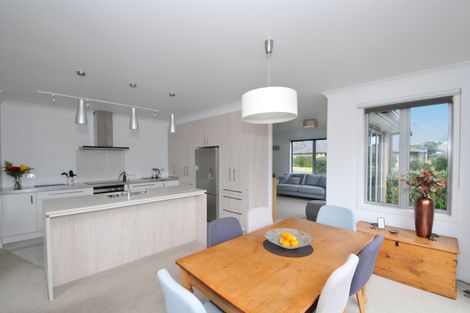 Photo of property in 2 Park Avenue, Mangawhai Heads, Mangawhai, 0505