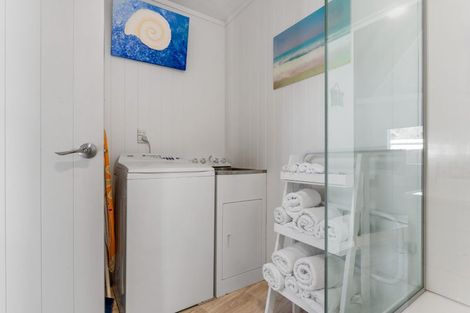 Photo of property in 127 Mckellar Place, Whangamata, 3620