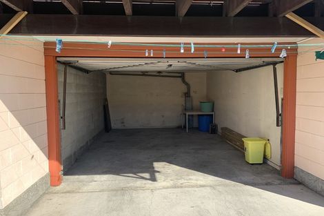 Photo of property in 2/11 Division Street, Riccarton, Christchurch, 8041