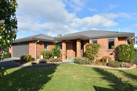 Photo of property in 10 Chatsfield Place, Te Kamo, Whangarei, 0112