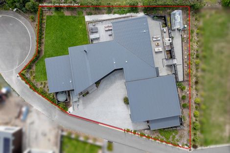 Photo of property in 13 Matuku Lane, Heathcote Valley, Christchurch, 8022