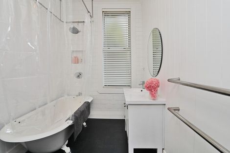 Photo of property in 139 Newcastle Street, Windsor, Invercargill, 9810