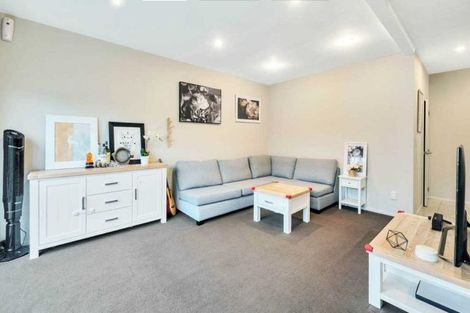 Photo of property in 6/45a Swanson Road, Henderson, Auckland, 0610