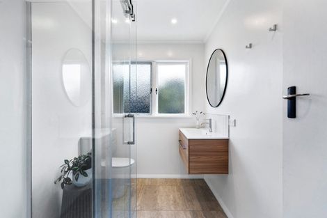 Photo of property in 15 Puketapu Road, Taradale, Napier, 4112