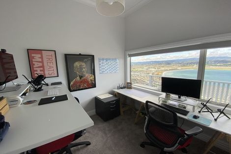 Photo of property in 8 Pari Tai Way, Houghton Bay, Wellington, 6023