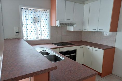 Photo of property in 24 Dianne Louise Drive, Half Moon Bay, Auckland, 2012