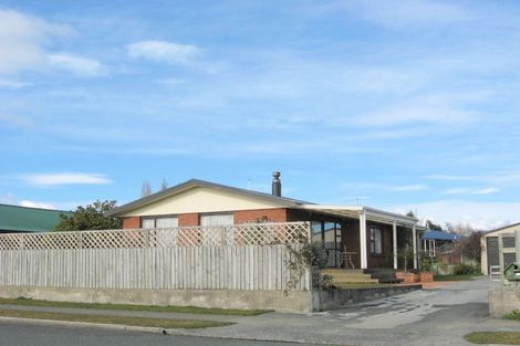 Photo of property in 8 Govan Drive, Te Anau, 9600