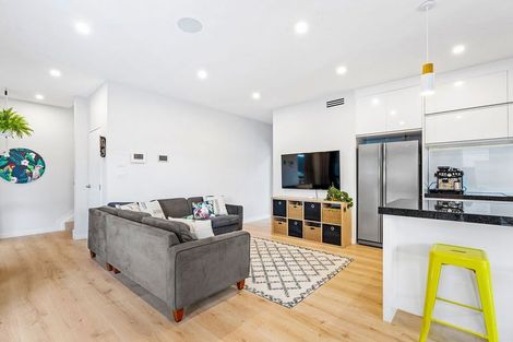 Photo of property in 1 Crompton Place, Orewa, 0931