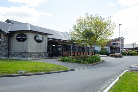 Photo of property in 26 Silicon Way, Fitzherbert, Palmerston North, 4410