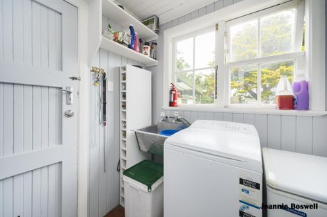 Photo of property in 654 Featherston Street, Roslyn, Palmerston North, 4414