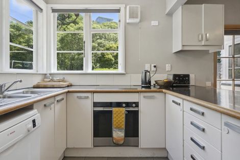 Photo of property in 73 Ironside Road, Johnsonville, Wellington, 6037