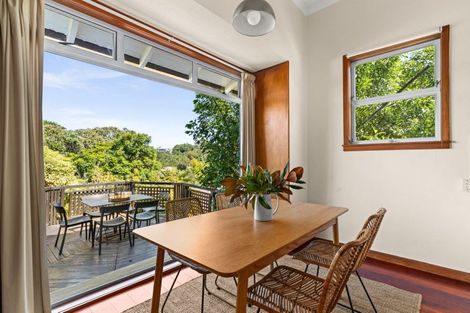 Photo of property in 79 Milton Road, Bluff Hill, Napier, 4110