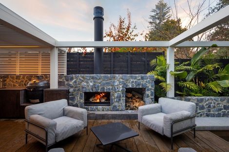 Photo of property in 96 Tasman Street, Nelson, 7010