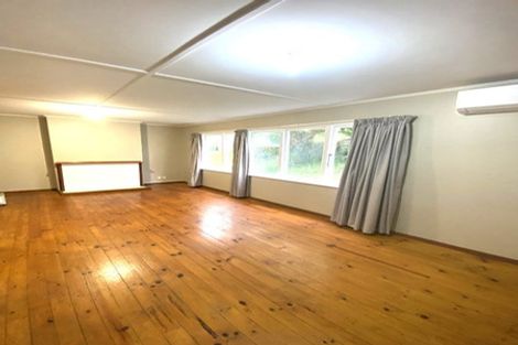 Photo of property in 69 Tremewan Street, Tawa, Wellington, 5028
