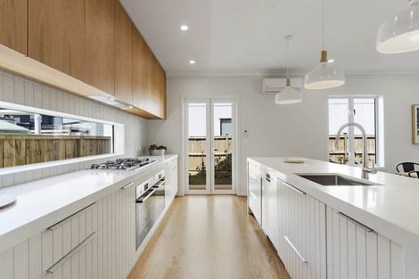 Photo of property in 6 Tiaki Lane, Karaka, Papakura, 2113