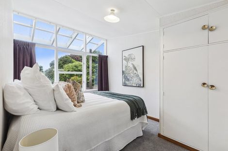 Photo of property in 22 Larsen Crescent, Tawa, Wellington, 5028