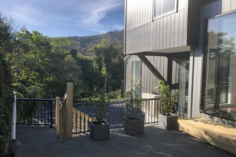 Photo of property in 21b Cockayne Road, Khandallah, Wellington, 6035